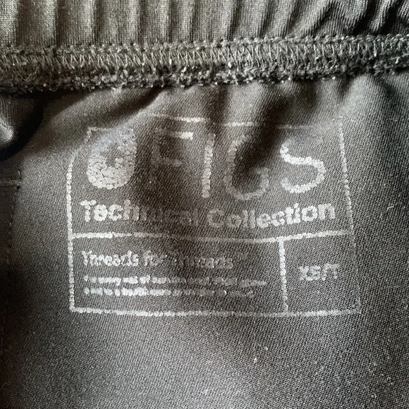 FIGS Scrub Bottoms Black - Picture 7 of 7